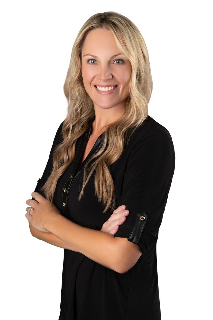 Rose Valek, Real Estate Salesperson in Canyon Lake, Associated Brokers Realty