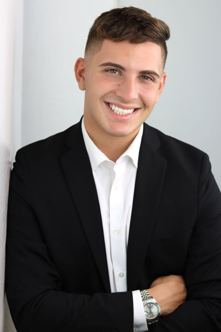 Luke Ziccardi, Real Estate Salesperson in Patchogue, M&D Good Life