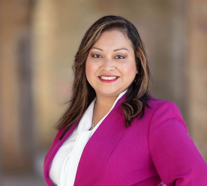 Maria Gomez Luis, Real Estate Broker in Winston Salem, ERA Live Moore