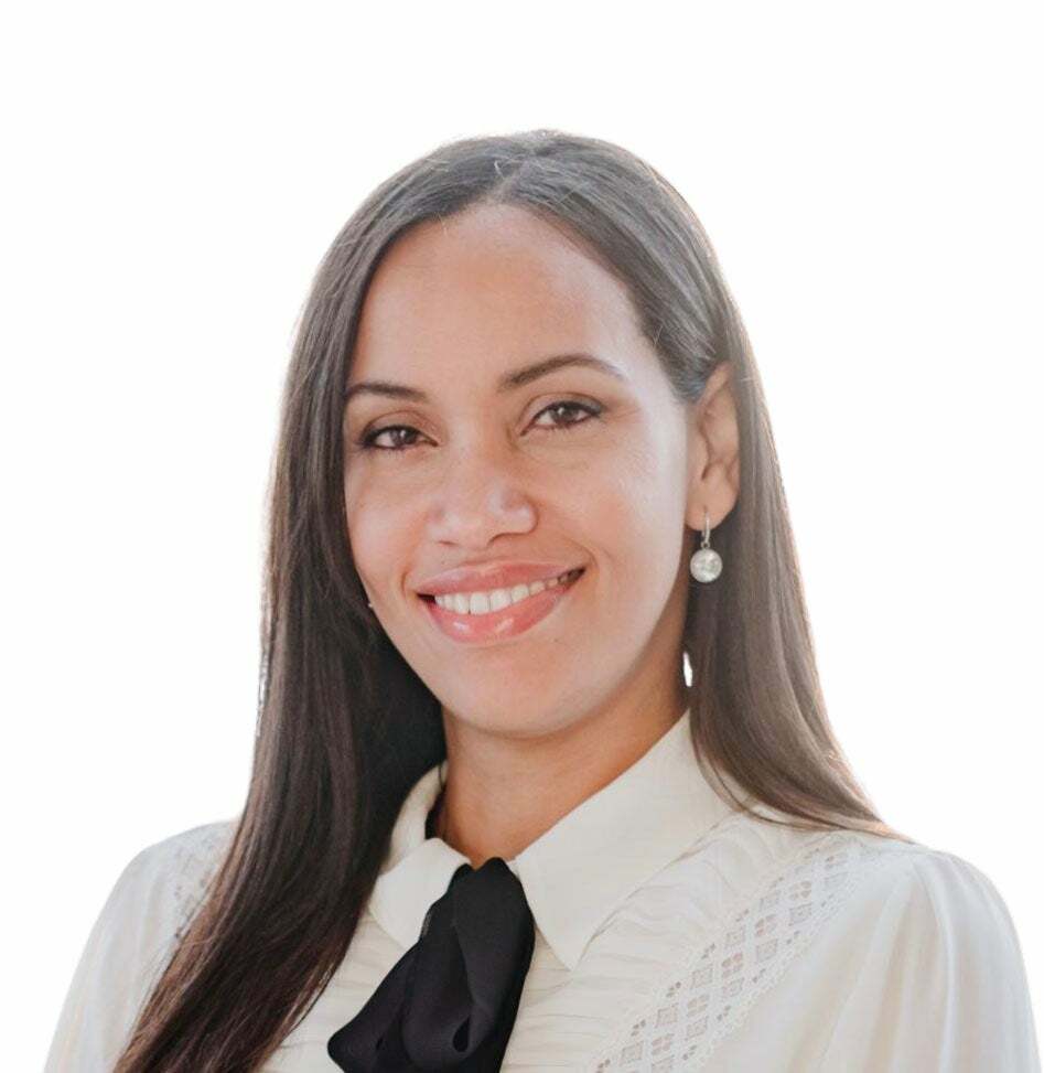 Nayaret Santos, Associate Real Estate Broker in Miami, Home Lovers Realty