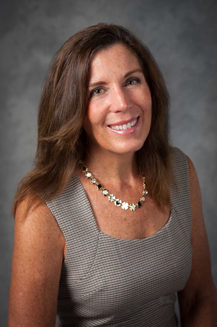 Eileen OBrien, Real Estate Broker in Indianapolis, Scheetz