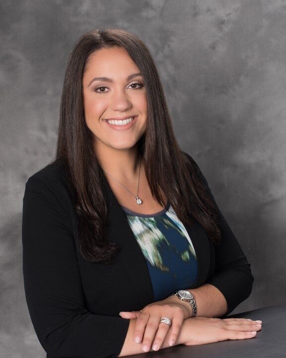 Stefanie Fox,  in Woodbury, Realty Connect