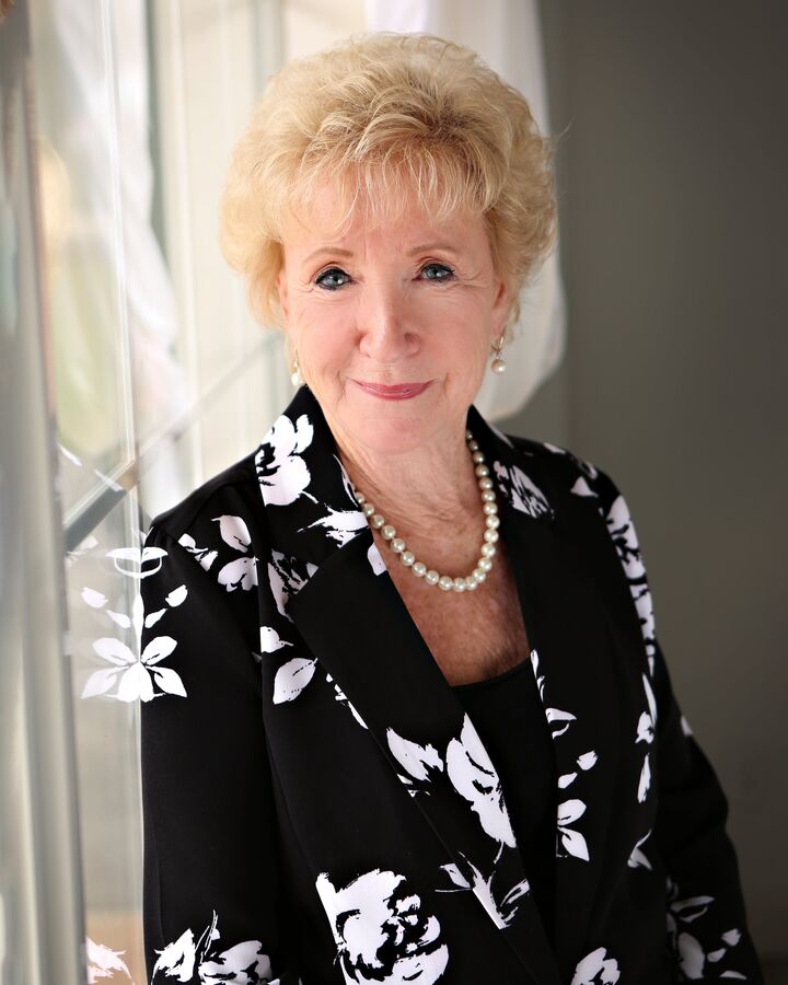 Barbara Moore, Real Estate Salesperson in Mobile, Platinum Properties