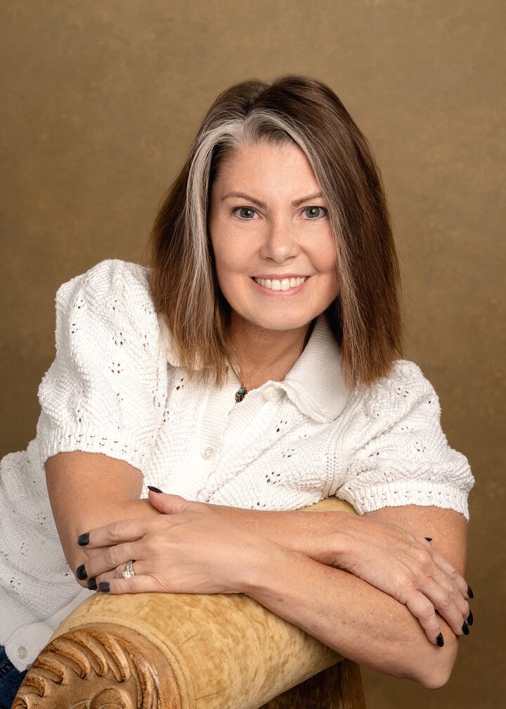 Victoria Baker, Real Estate Salesperson in Midland, Signature Realty