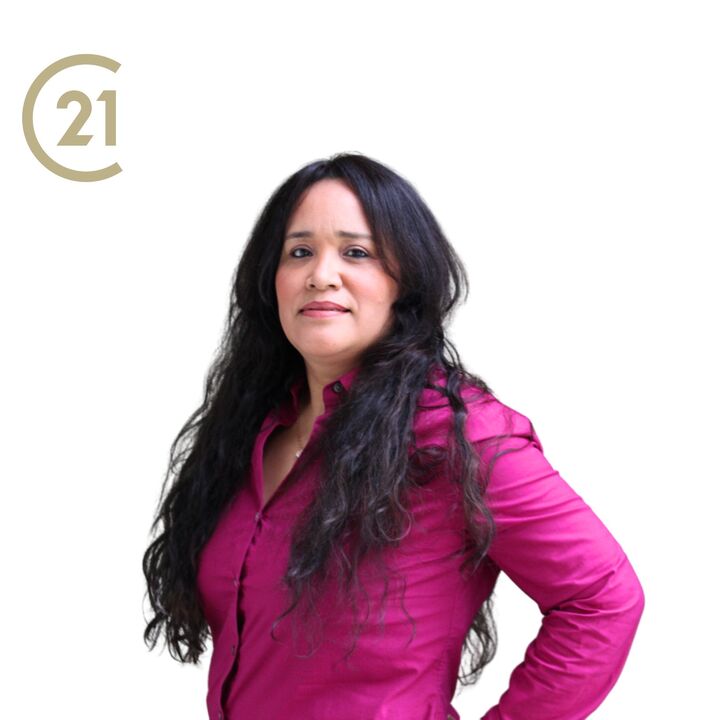 Adriana Ramos Alfaro, Real Estate Salesperson in Woodland Hills, Masters