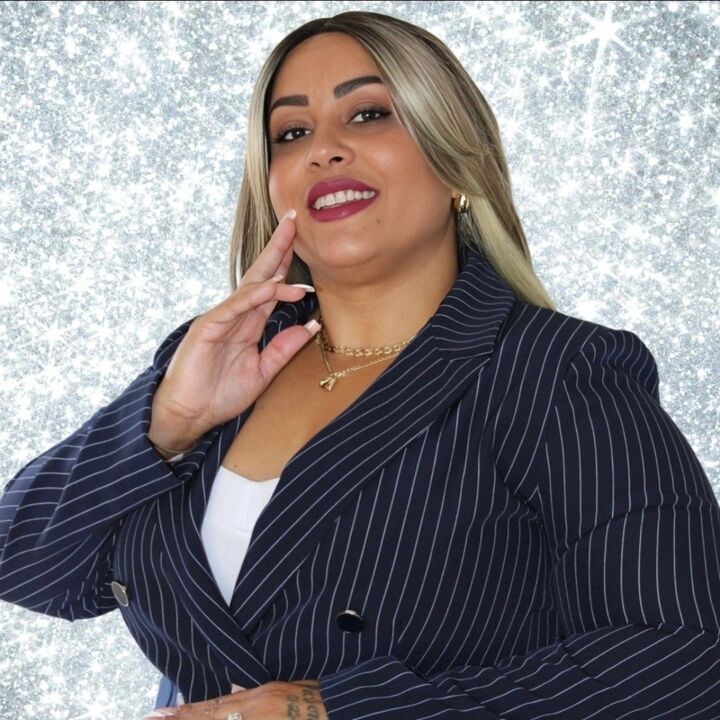Vivian Yexenia Pavon, Real Estate Salesperson in Pembroke Pines, North East