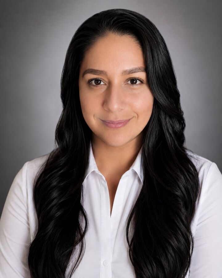 Leslie Madrigal, Real Estate Salesperson in Las Vegas, Americana
