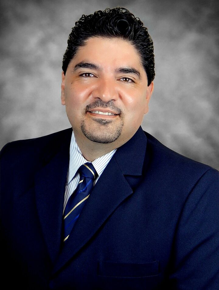 William Amado,  in Hauppauge, Realty Connect