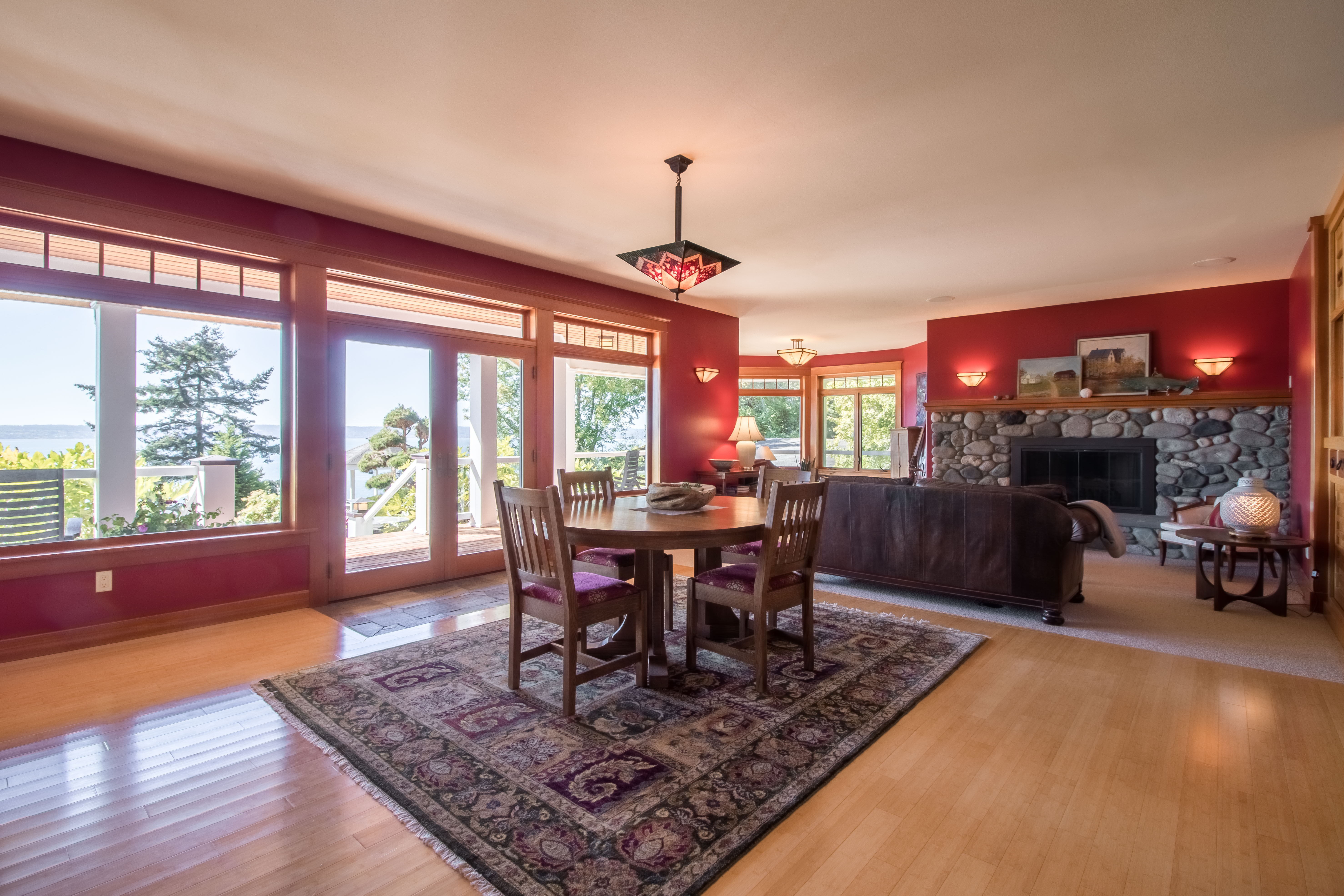 Property Photo: Family room 18112 Clarence Ave  WA 98292 