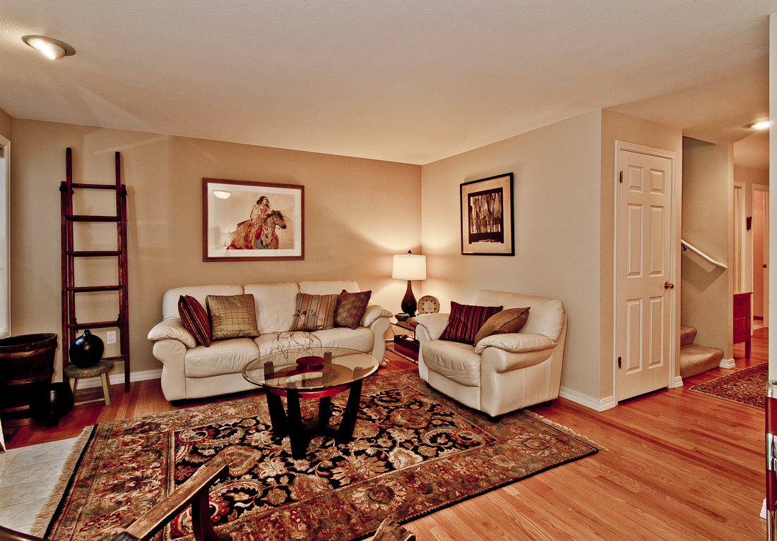 Property Photo: Warm and inviting living room 8517 139th Ave NE  WA 98052 