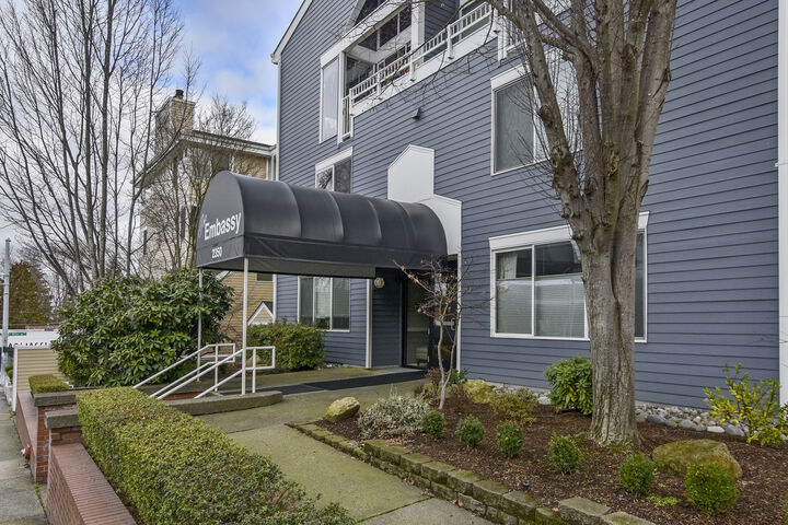 Property Photo: Exterior Front 2350 10th Ave E 208  WA 98102 