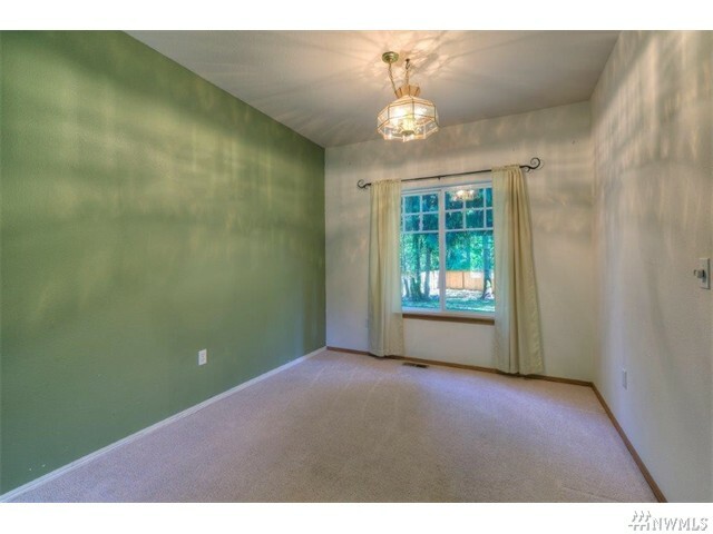 Property Photo: Dining room 5507 180th Ave E  WA 98391 