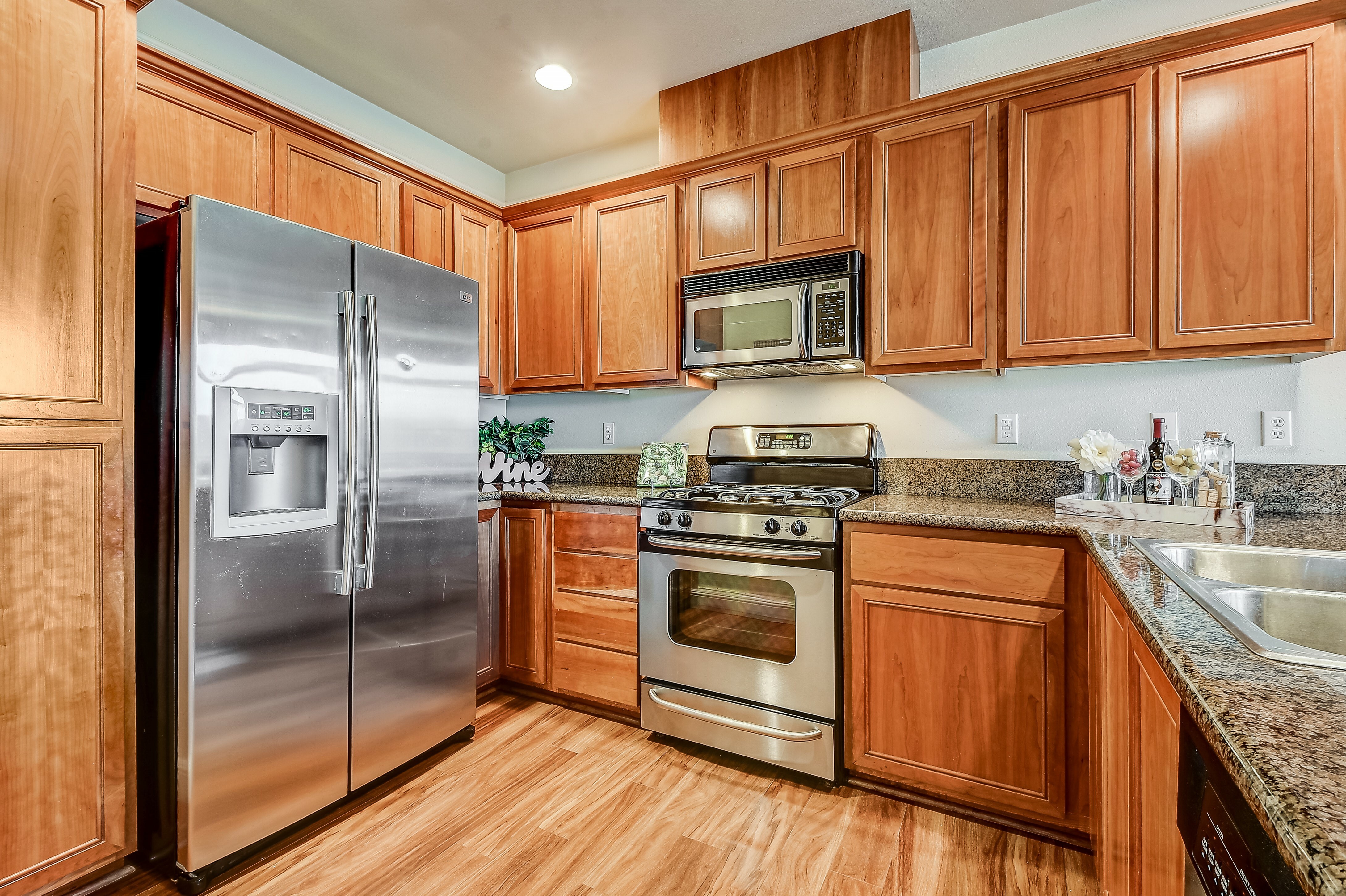 Property Photo:  4773 Whitworth Place S M104  WA 98055 