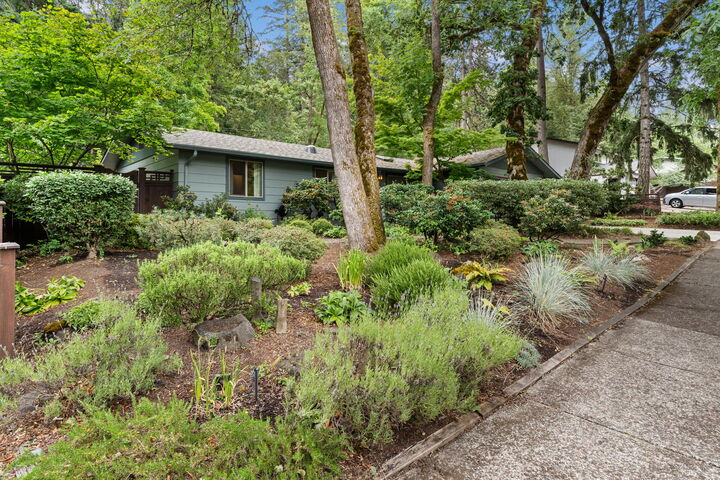 Property Photo:  4861 Donald St  OR 97405 