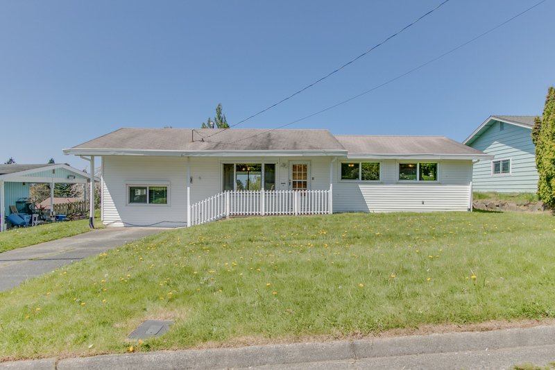 Property Photo: 23121 107th Place SE WA 98031