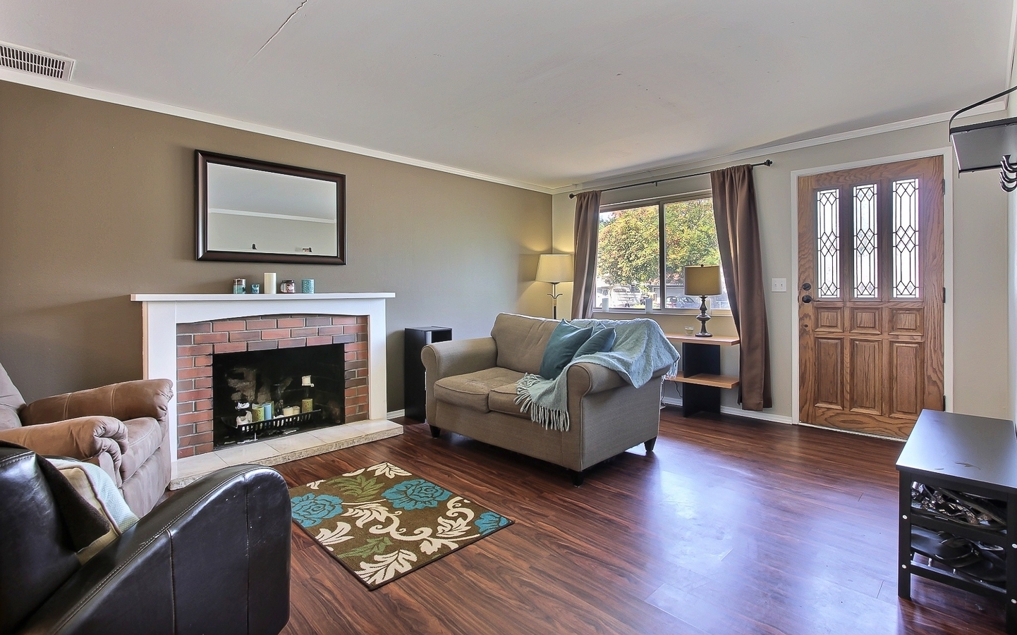 Property Photo: Living room 2203 SW 342nd St WA 98023
