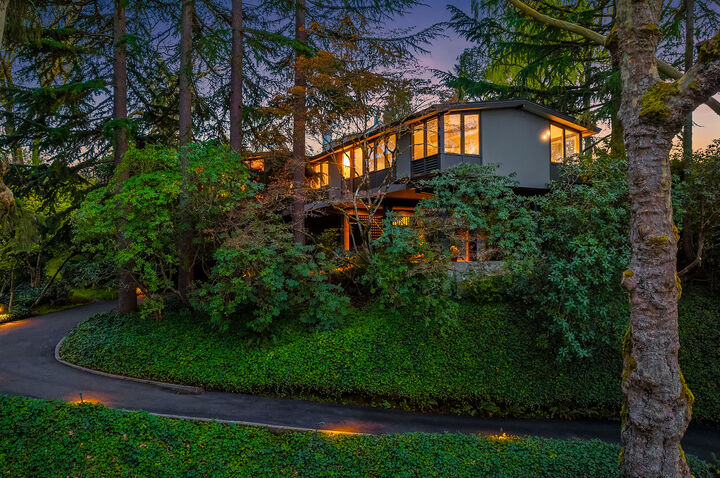 Property Photo:  3717 E Prospect Street  WA 98112 