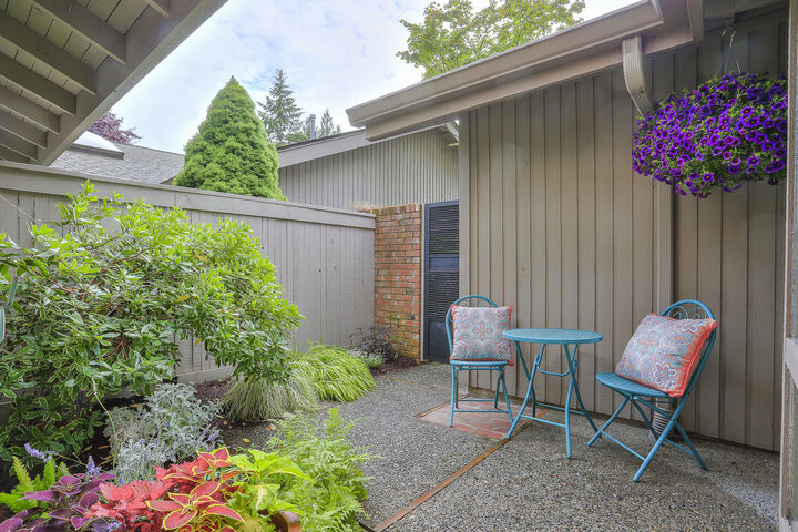 Property Photo:  172 143rd Place NE 80  WA 98007 