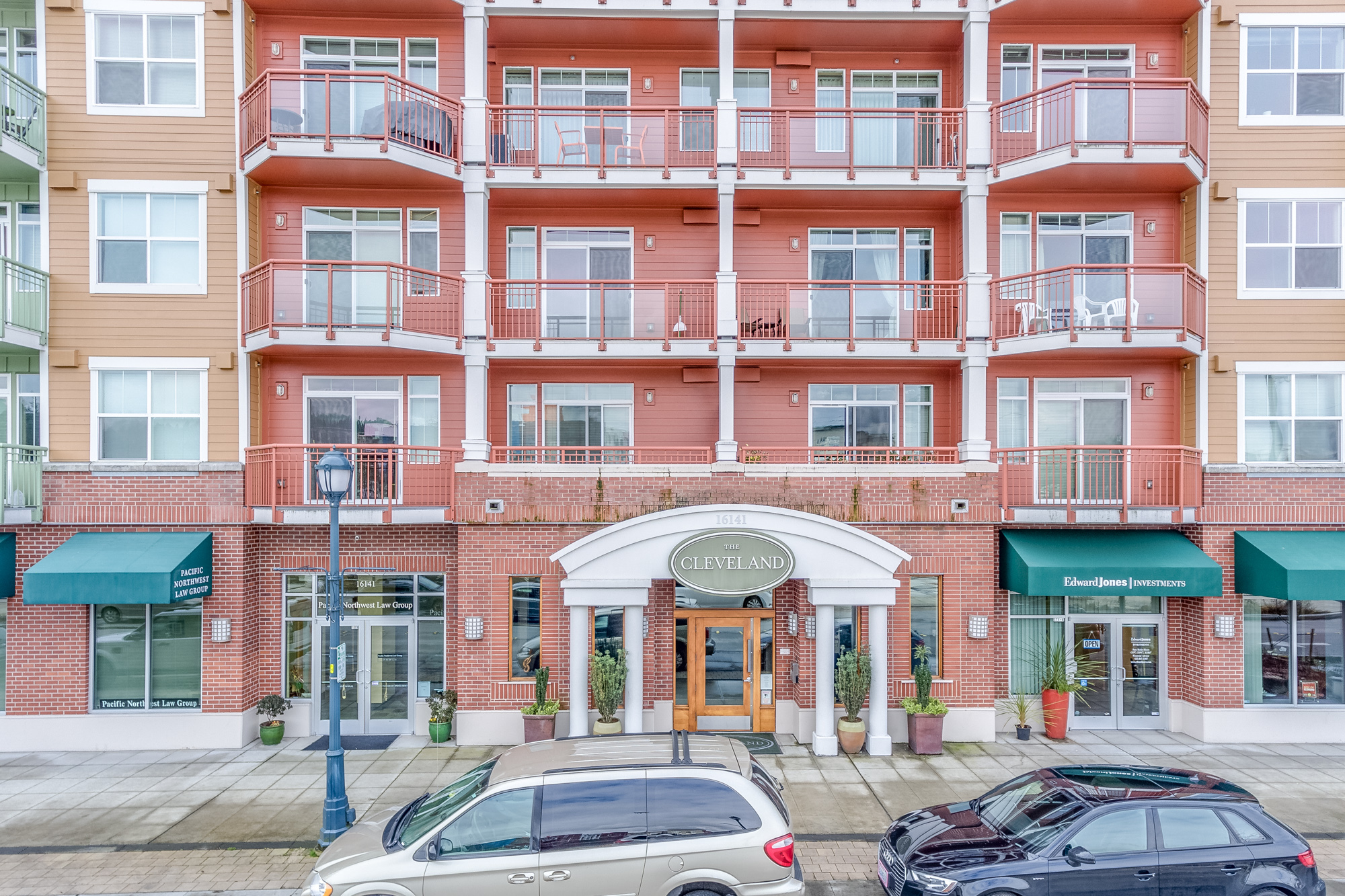 Property Photo:  16141 Cleveland St 416  WA 98052 