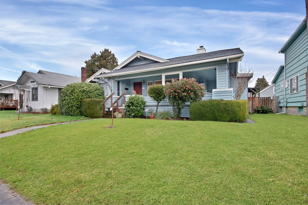 Property Photo:  3729 Fawcett Ave  WA 98418 