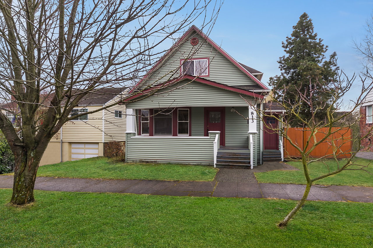 Property Photo:  813 NW 64th St  WA 98107 