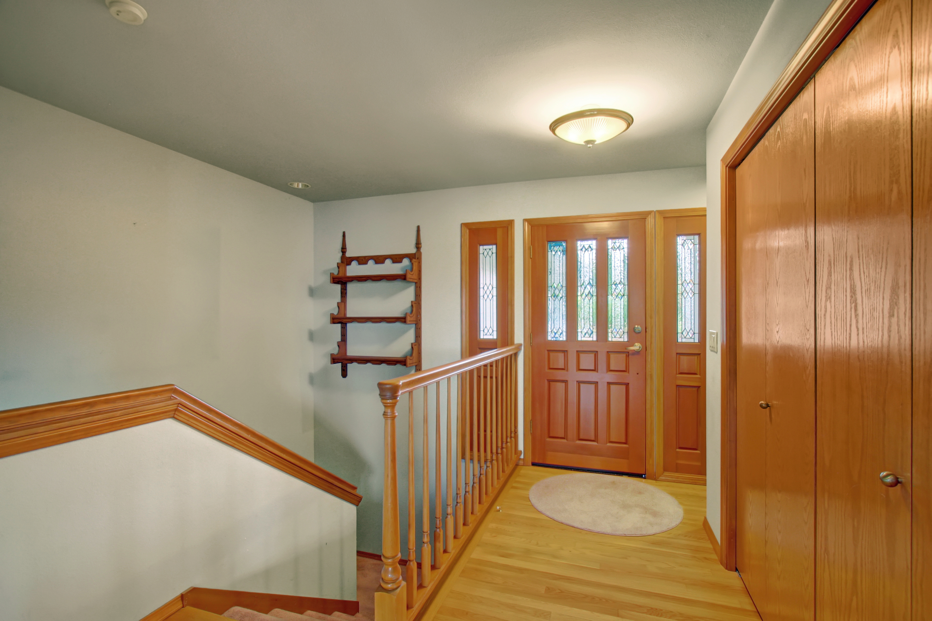 Property Photo: Foyer 121 101st Ave NE  WA 98258 