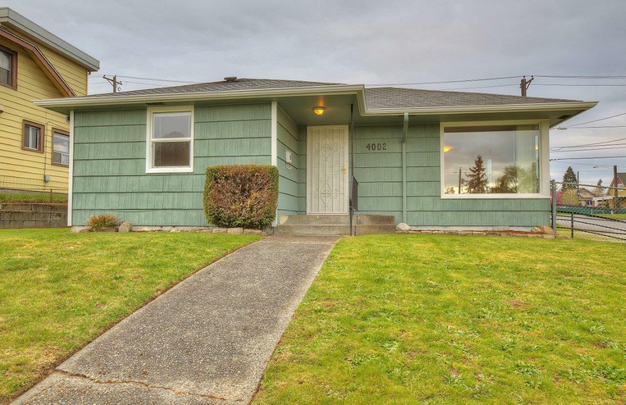 Property Photo:  4002 E I St  WA 98404 