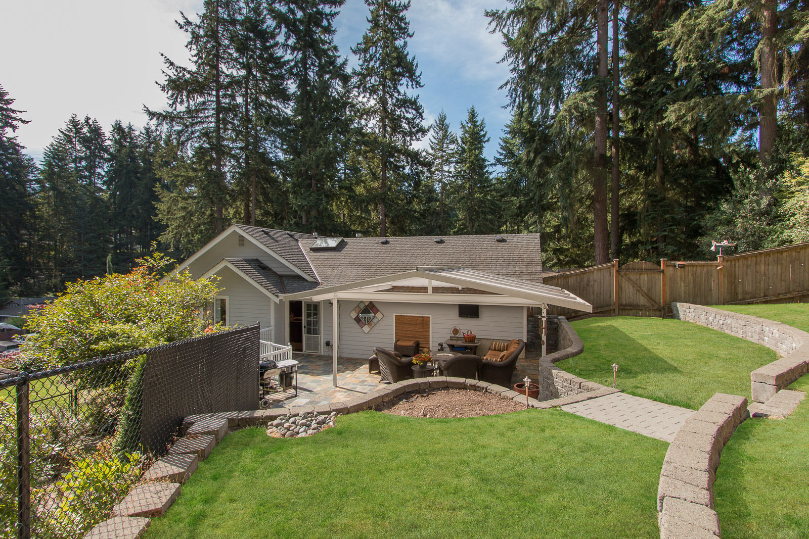 Property Photo:  20226 83rd Ave W  WA 98026 