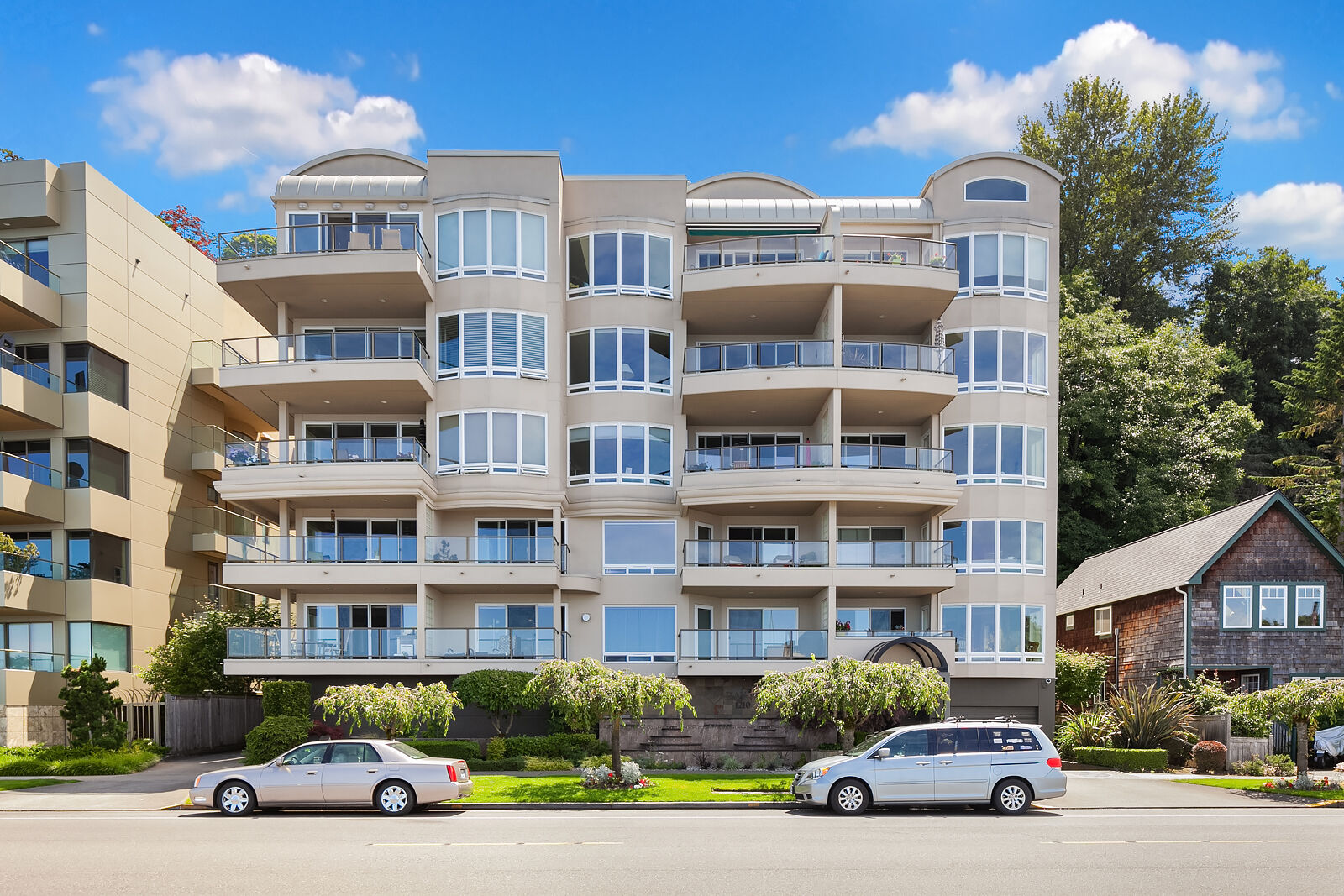 Property Photo:  1210 Alki Ave SW 301  WA 98116 