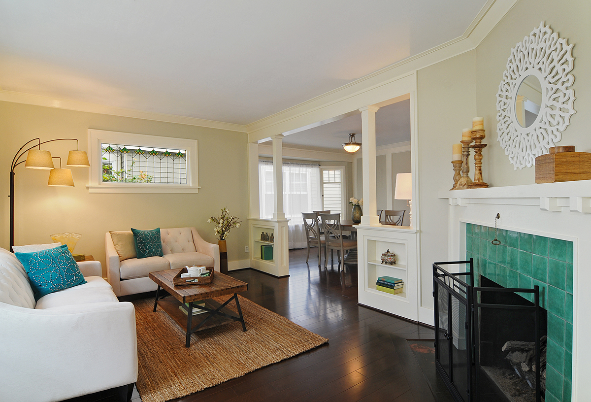 Property Photo: Entry, living room, dining room, kitchen 3825 Eastern Ave N  WA 98103 