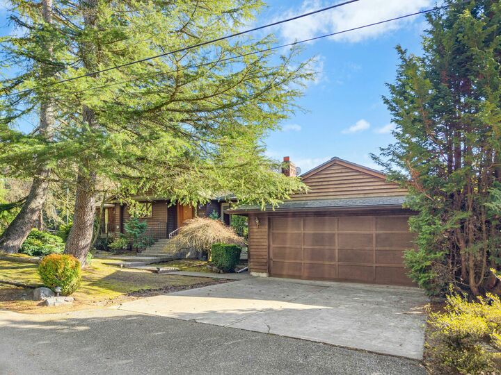 12939 SE 46th Lane  Bellevue WA 98006 photo