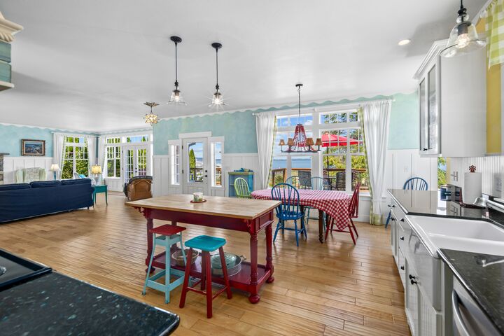 Property Photo: 886 Port Susan Terrace Road WA 98282