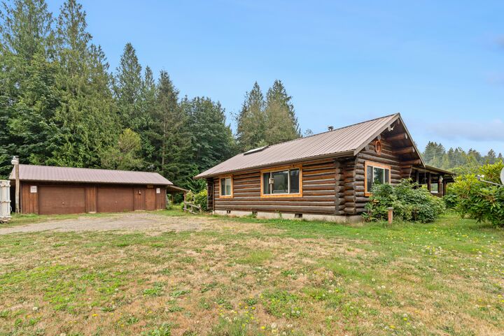 Property Photo: 35308 Mann Road WA 98294