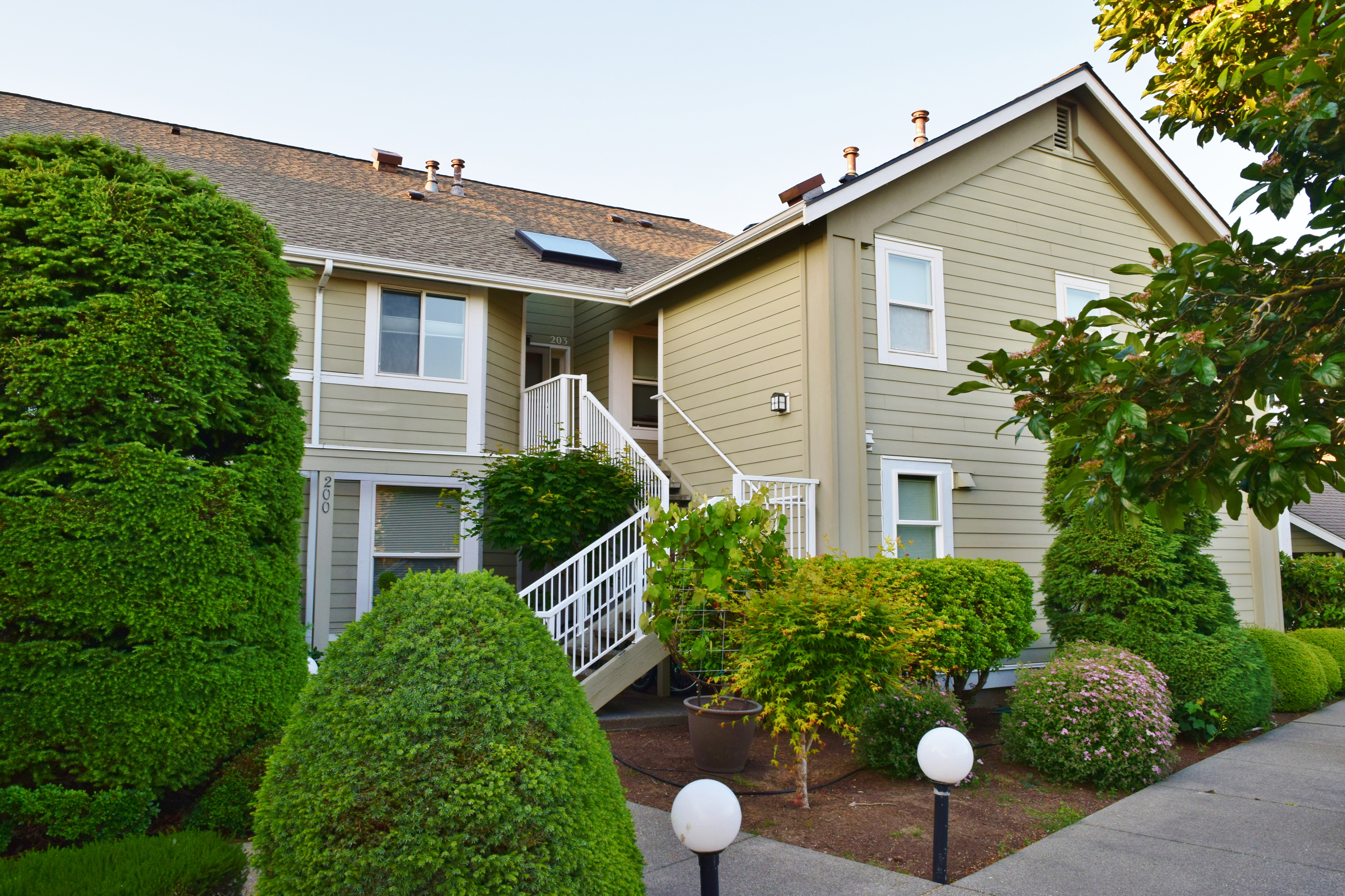 Property Photo: Complex 200 W Maberry St 203 WA 98264
