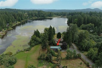 Property Photo:  18834 SE 134th Place  WA 98059 