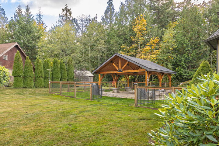 Property Photo: 1647 Mt Baker Hyw WA 98226