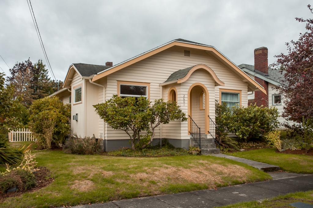 Property Photo: 2601 Cherry Street WA 98225
