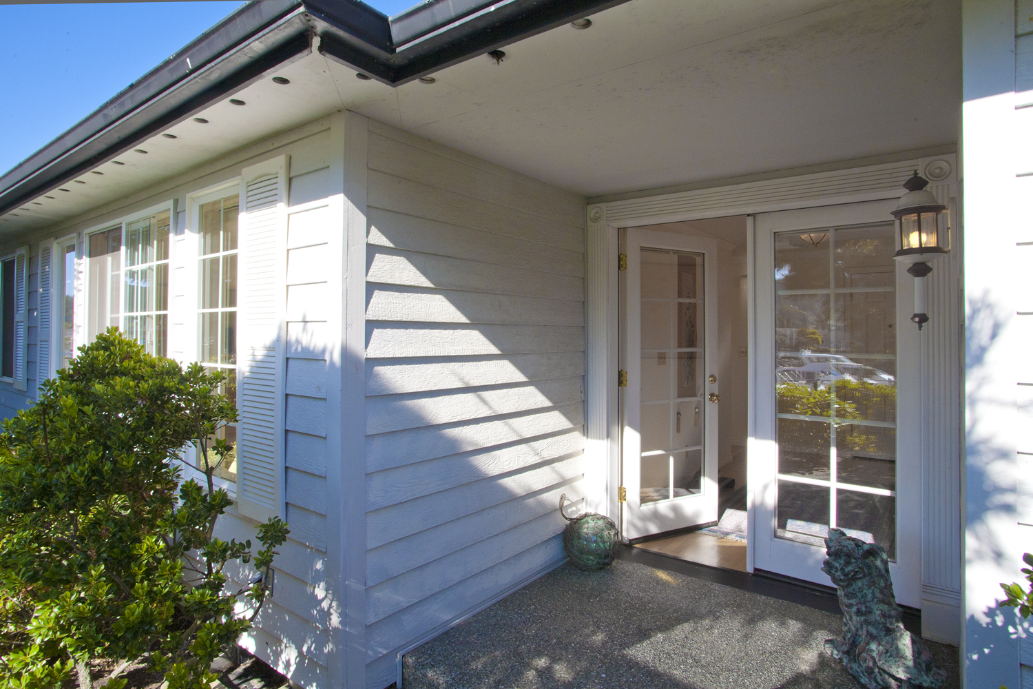 Property Photo: Interior 819 Shoshone Dr WA 98257