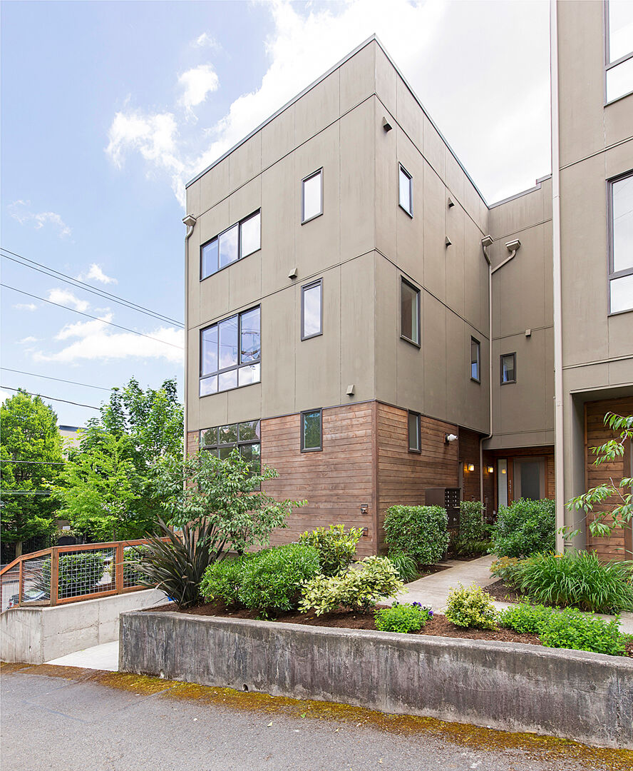 Property Photo:  113 19th Ave E  WA 98112 