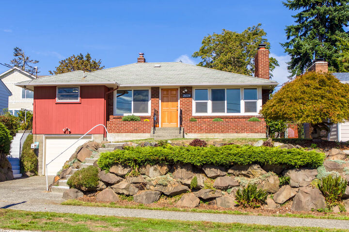 2634 S Holly St  Seattle WA 98108 photo