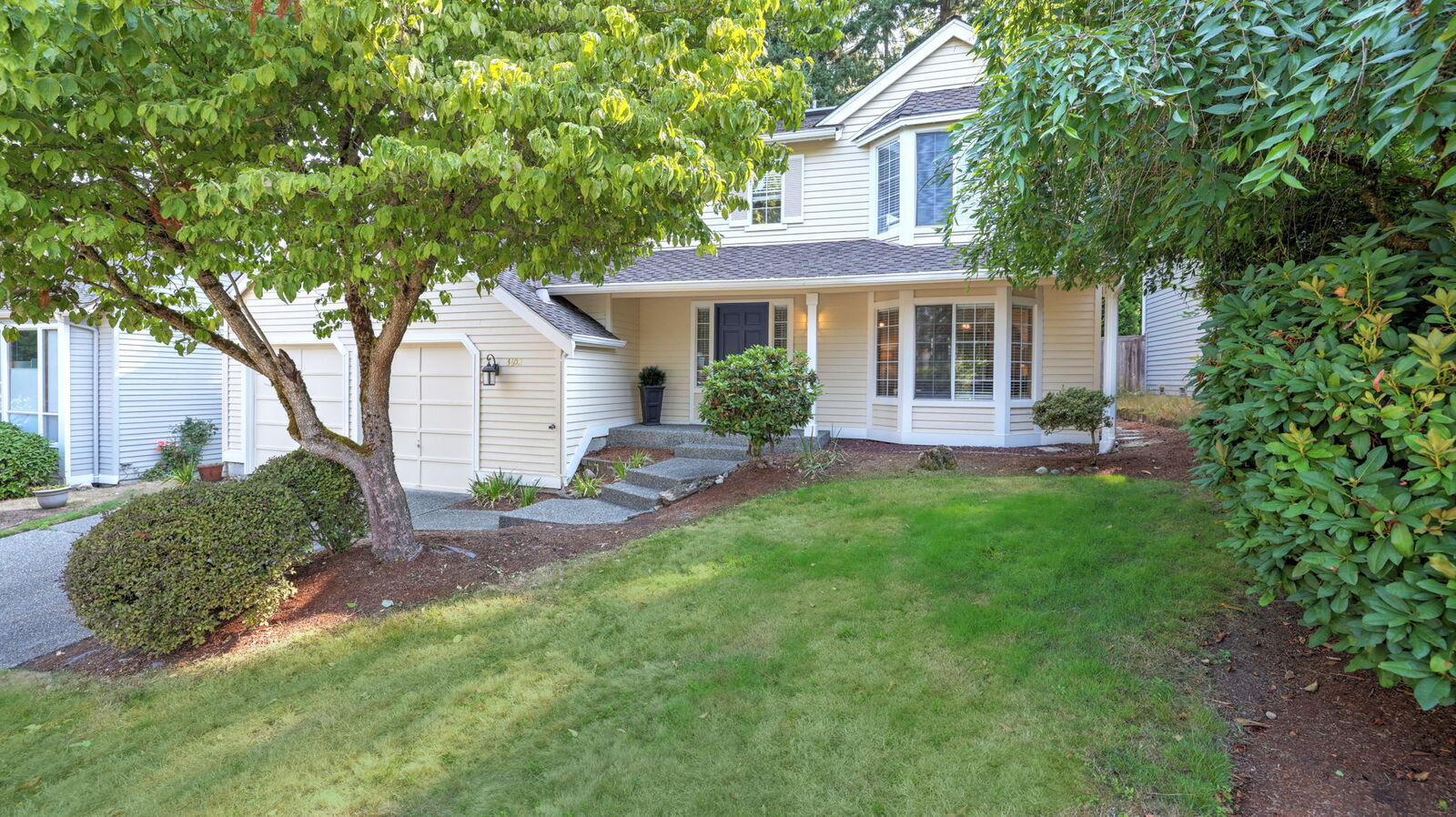 Property Photo:  3602  243rd Avenue SE  WA 98029 