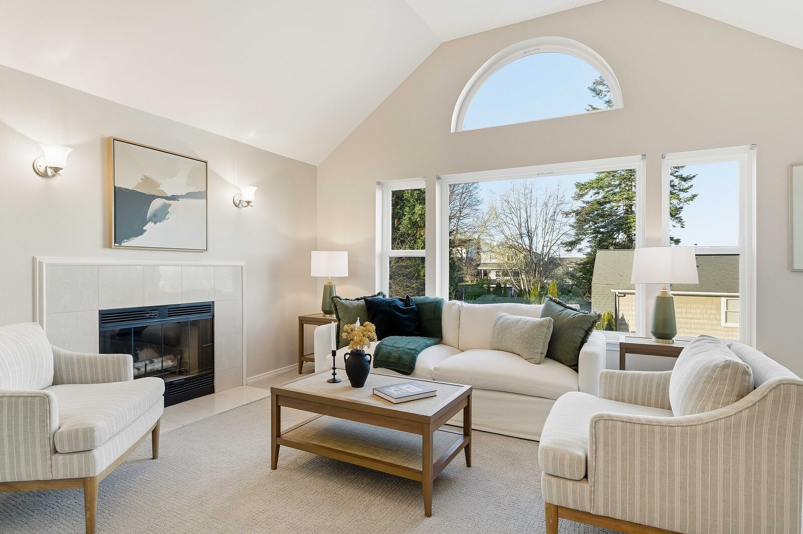 Property Photo:  467  Newton Street 405  WA 98109 