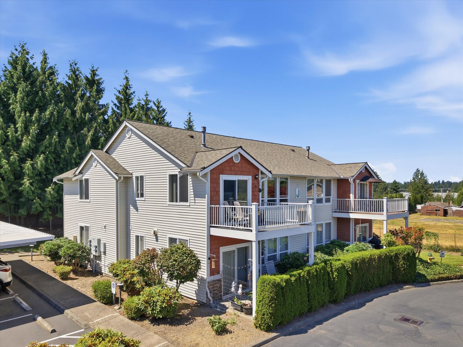 Property Photo: 800 96th Avenue NE J202 WA 98258