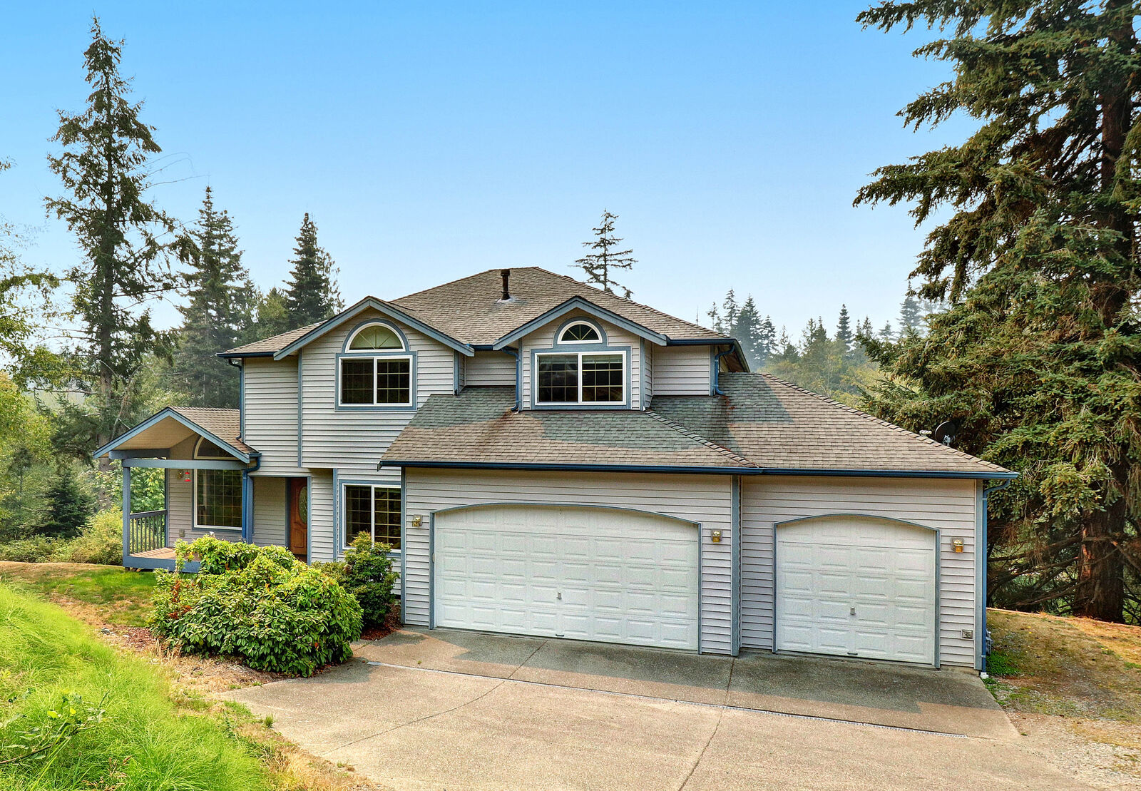 Property Photo:  9010 161st St NW  WA 98292 