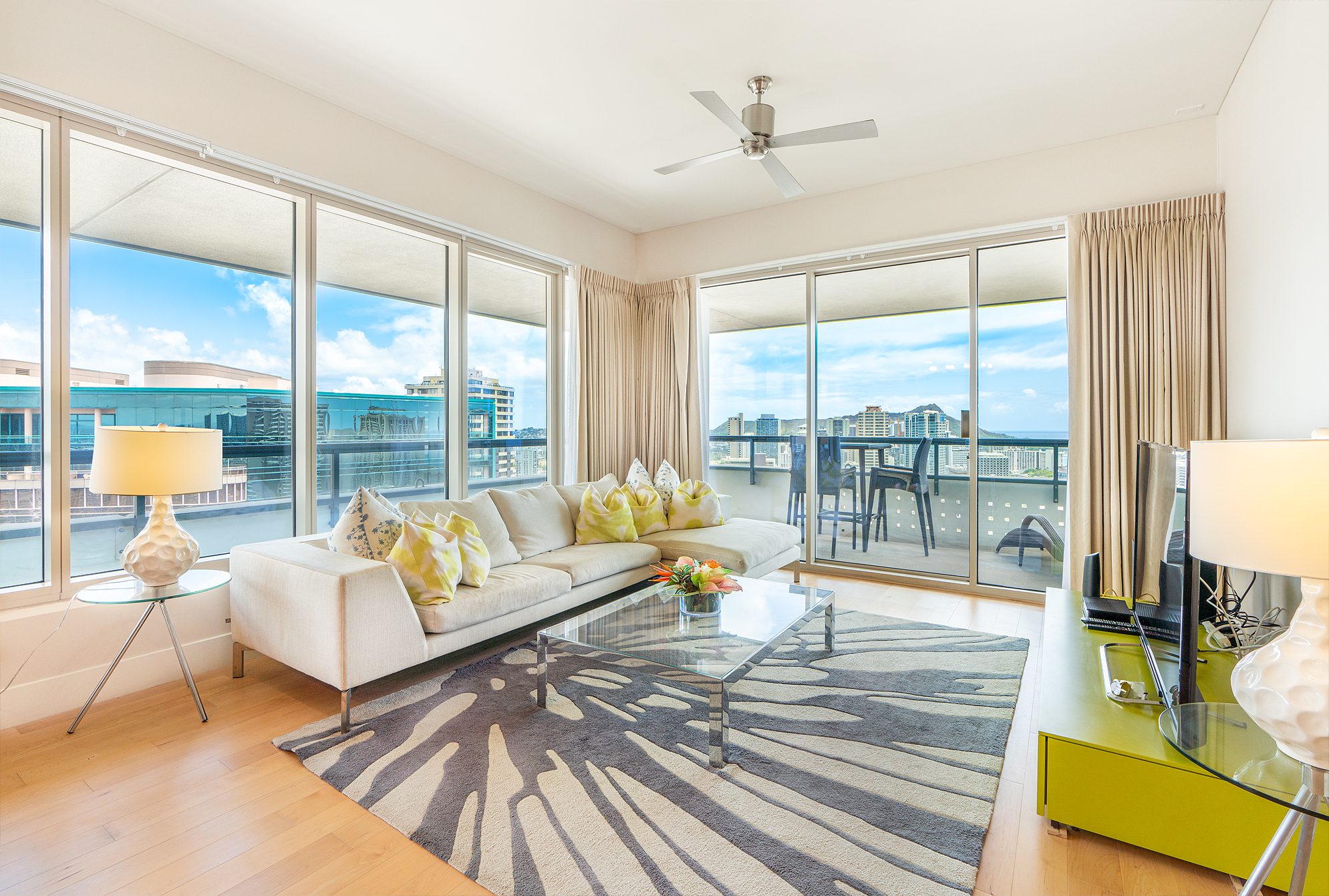 Property Photo:  1837 Kalakaua Avenue 3504  HI 96815 