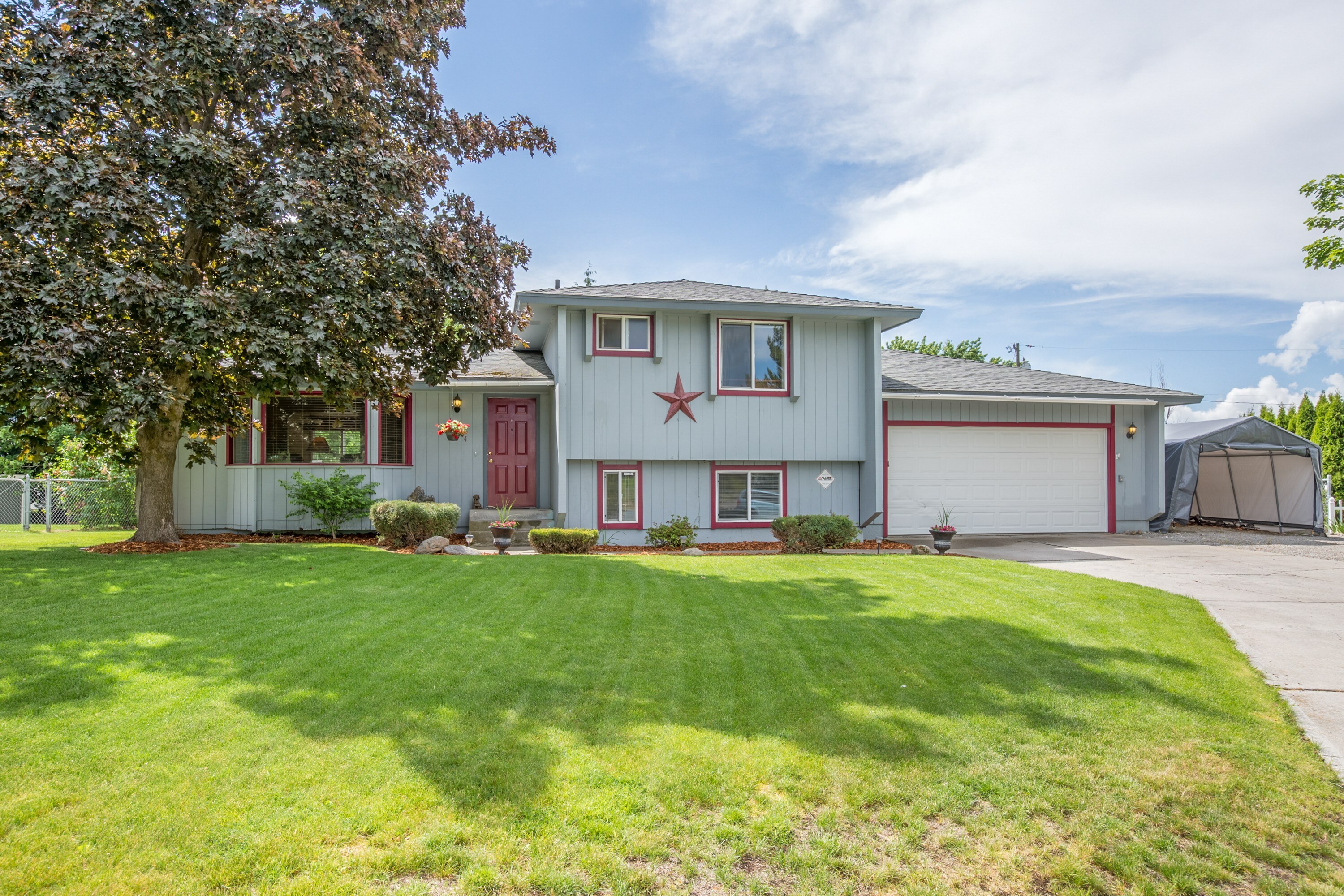 Property Photo: 16304 E Longfellow WA 99216