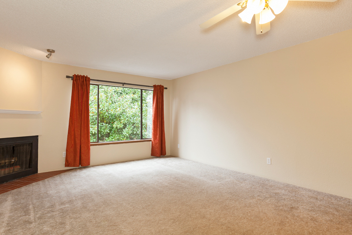 Property Photo: Living room 1740 NE 86th St 216 WA 98115