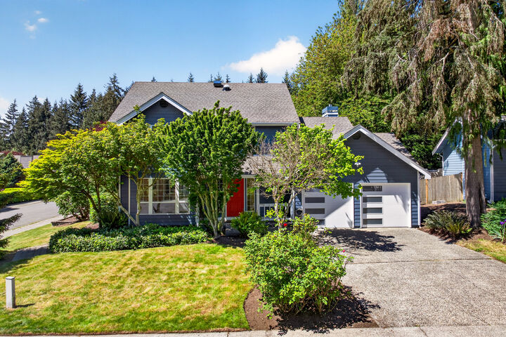 Property Photo:  13505  174th Avenue NE  WA 98052 