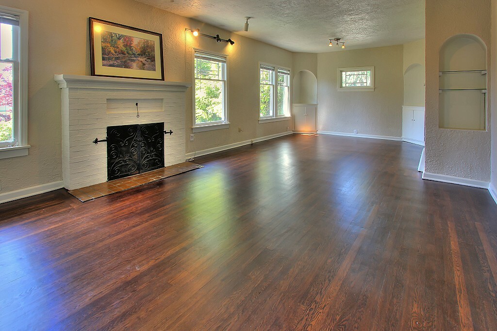 Property Photo: Living room/dining room 408 NE 44th St  WA 98105 