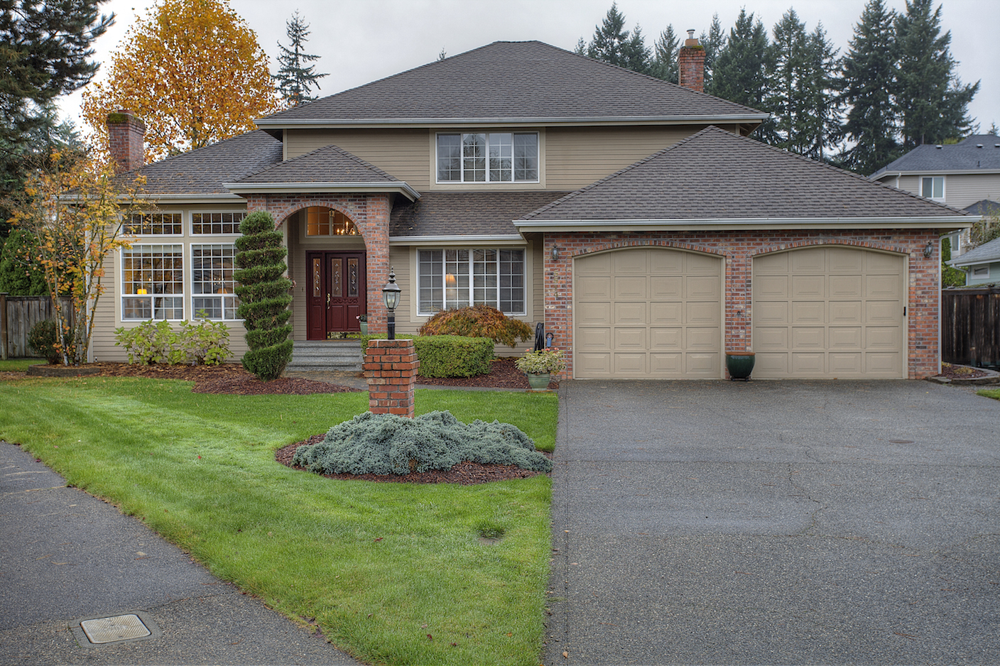 Property Photo: 5514 79th Av Ct W WA 98467